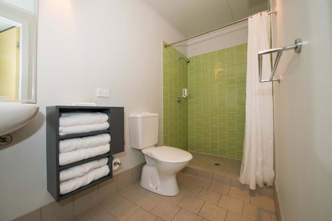 Allure Stradbroke Resort - Winery Find 13