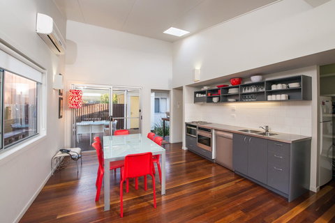 Allure Stradbroke Resort - Winery Find 15