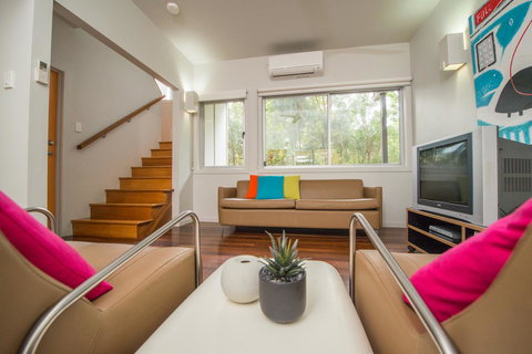 Allure Stradbroke Resort - Winery Find 28