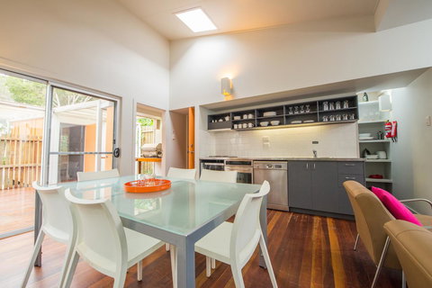 Allure Stradbroke Resort - Winery Find 41
