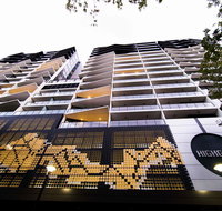 Highgate CBD Apartment - Winery Find