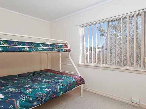 10 'Teramby Court' 104 Magnus Street - In Nelson Bay CBD With Water Views And WIFI - Winery Find 3