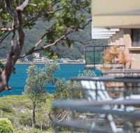 11 'Shoreline' 1 Intrepid Close - cosy unit within walking distance to the water - Winery Find