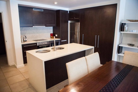 131 Sea Temple Luxury Swimout Apt. - Winery Find 3