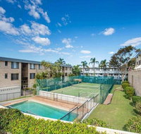 14 'THE DUNES' 38 MARINE DR - LARGE UNIT WITH POOL TENNIS COURT AND DIRECTLY ACROSS FROM FINGAL - Winery Find