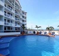 2 Bedroom Alex Unit - Ocean Pool and Park Views - Winery Find