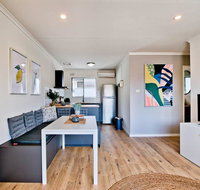 2 Bedroom Apt In Glenelg With Air-Con - Winery Find