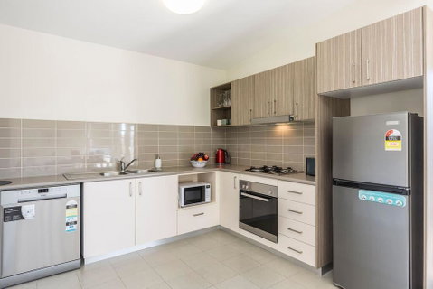 2 Bedroom W/Parking Near Central Cessnock - Winery Find 2