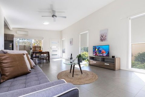 2 Bedroom W/Parking Near Central Cessnock - Winery Find 0