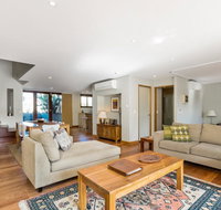 2/21-25 Fletcher Street - Casablanca at Bogarts - Winery Find