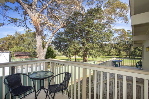 2/81 Clyde St - Villa De Golf At Mollymook - Winery Find 1