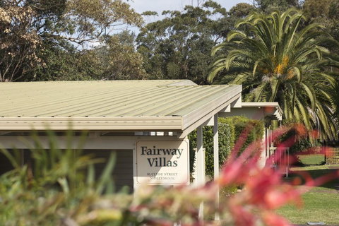 2/81 Clyde St - Villa De Golf At Mollymook - Winery Find 3