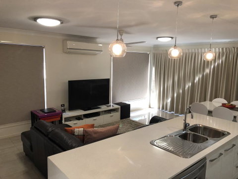 21 On Hursley Motel Apartments - Winery Find 2