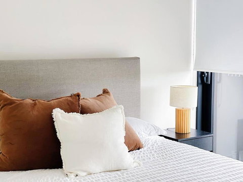 Chermside Deluxe 3 Bedroom Brand New Apartment - Winery Find 0