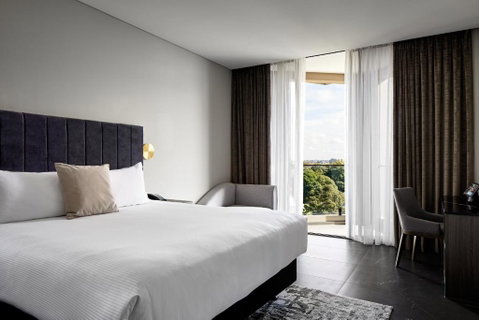 Crowne Plaza Sydney Burwood, An IHG Hotel - Winery Find 4
