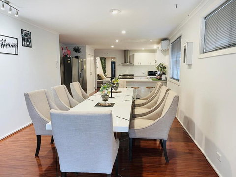 D130 The Link Fantasy Place - Winery Find 1