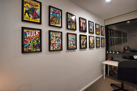 DC Vs Marvel Theme Ft Arcade Machine Pool Gym Sauna BBQ - Winery Find 4