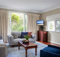 3-Bed House near Bondi Beach with Balcony Parking - Winery Find