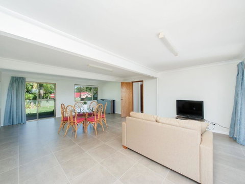 31 Kerrigan St - Large Home With Water Views & Boat Parking - Winery Find 2