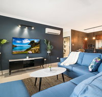 4 BEDROOM GARDENS ESCAPE - CHAMPAGNE STAYS Darwin - Winery Find