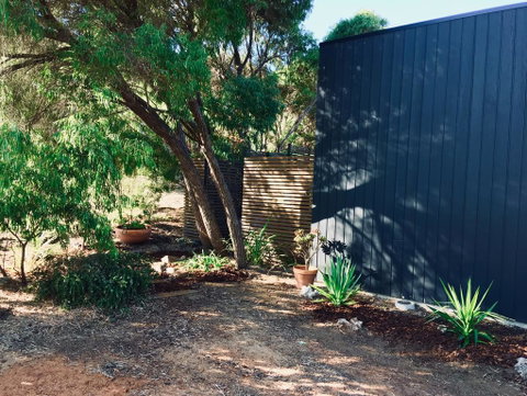 41 Grunters Accommodation - Winery Find 2