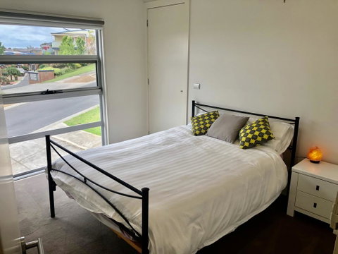 5 Star Gowanbrae Views - Winery Find 0