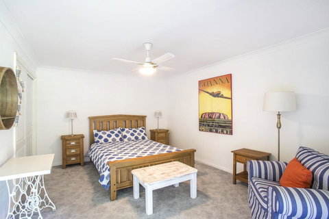 58 Seaview St - Summer Days - Winery Find 1