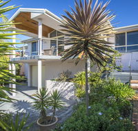 58 Seaview St - Summer Days - Winery Find