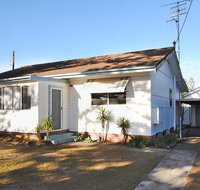 59 Wharf Street Opposite Bowling Club - Winery Find