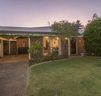 8A Sayers Street - Winery Find