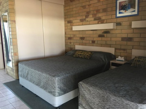Abacus Motel - Winery Find 2