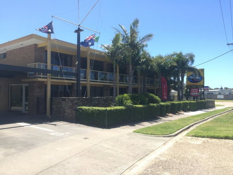 Abel Tasman Waterfront Motel - Winery Find 0