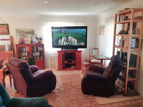 Abelia Cottages Botanical - Winery Find 1