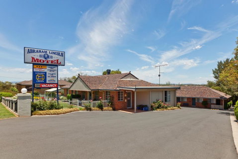 Abraham Lincoln Motel - Winery Find 0