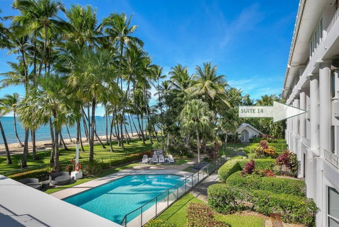 Absolute Beachfront Apt. In Alamanda Beachfront Resort (14) - Winery Find 3
