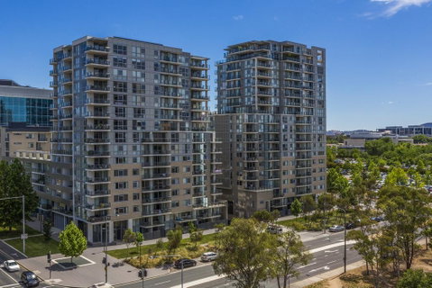 Accommodate Canberra - New Acton - Winery Find 3