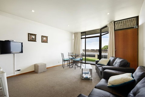 Accommodation Portland Victoria - Winery Find 1