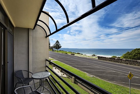 Accommodation Portland Victoria - Winery Find 0
