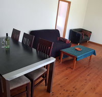 Accommodation Sydney North Shore Frenchs Forest 3 bedroom House - Winery Find