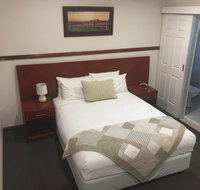 Across Country Motel and Serviced Apartments - Winery Find