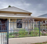 Adelaide close CBD Large Private Studio Apartment in St Peters - Winery Find