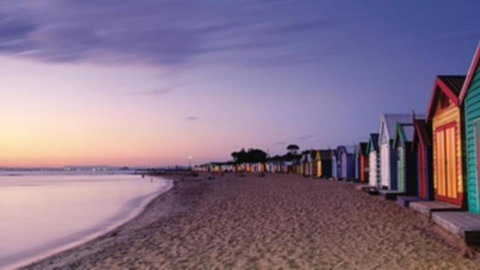 Esplanade Escape To The Brighton Beach Boxes - Winery Find 3