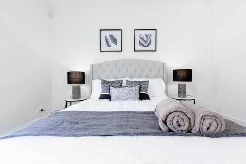 Family Oasis Walking Distance To Chadstone SC - Winery Find 1