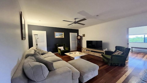 Gallery Place - Winery Find 3