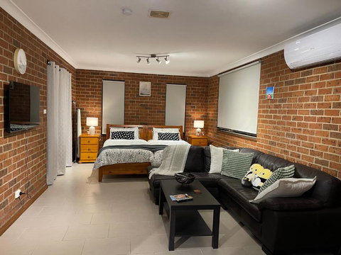 Garden Hideaway - Winery Find 0