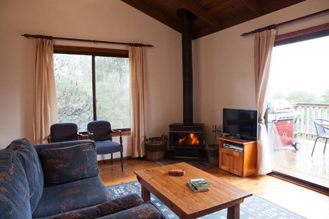 Geebung Cottage - Winery Find 3