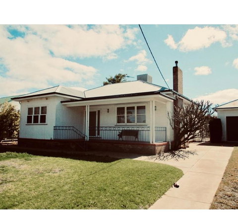 Gem On Jamieson - Winery Find 0