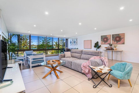 Gentle Waves Retreat Villa - Winery Find 3