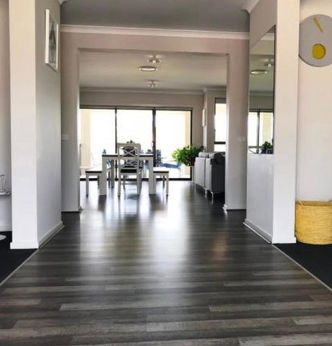 Gibbagunyah Manor Workers Accommodation Only - Winery Find 2