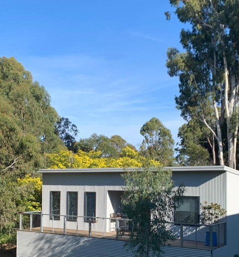 Gillys Guesthouse - Winery Find 1